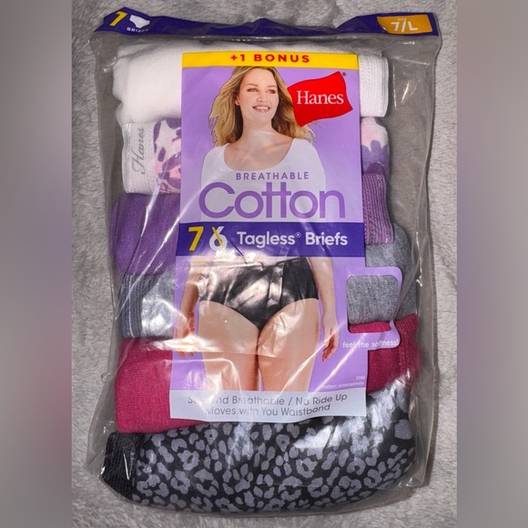 2 Pack Bundle - Hanes Women's Core Cotton Briefs
Underwear - Picture 4 of 5